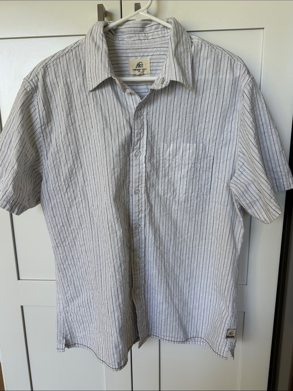 Surfside Supply White and Light Gray Stripe Short-Sleeve Button-Down Shirt